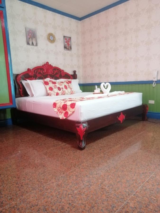 טגאיטאי Sang Yoo Mountain View Tagaytay Bed And Breakfast - Taal Lake View מראה חיצוני תמונה