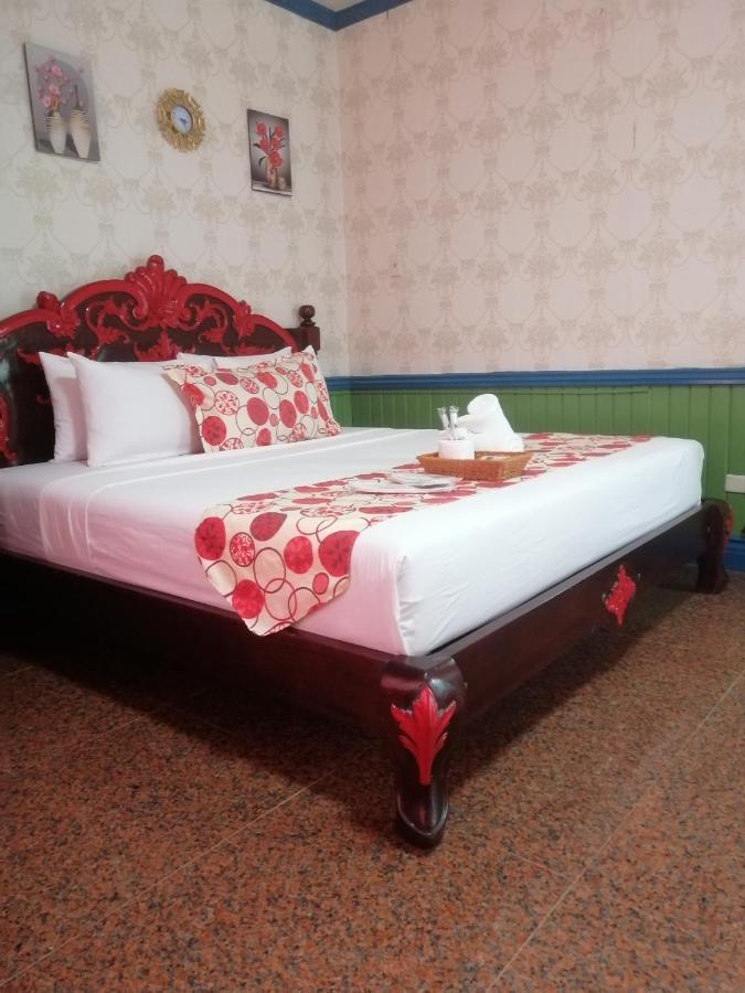 טגאיטאי Sang Yoo Mountain View Tagaytay Bed And Breakfast - Taal Lake View מראה חיצוני תמונה